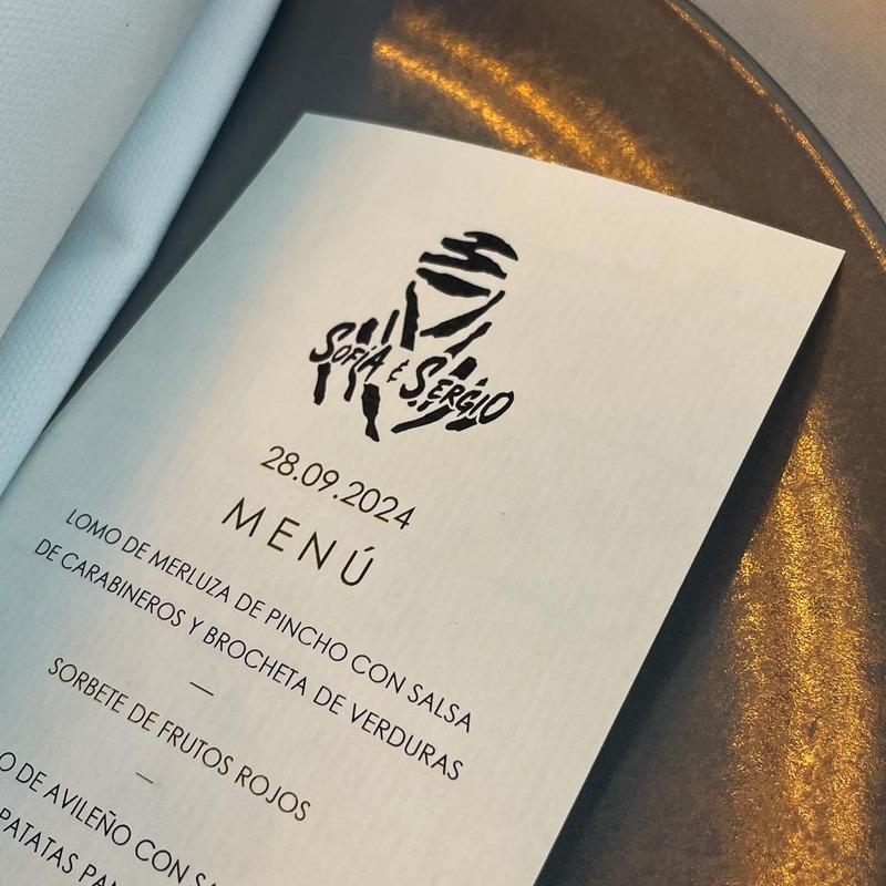 Boda rally Dakar - Minuta con el logo de su marca personal. Original y único.
